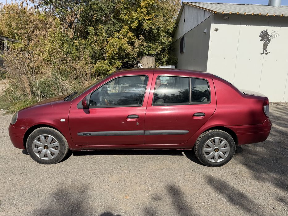 RENAULT Clio 2002 — imagine 4