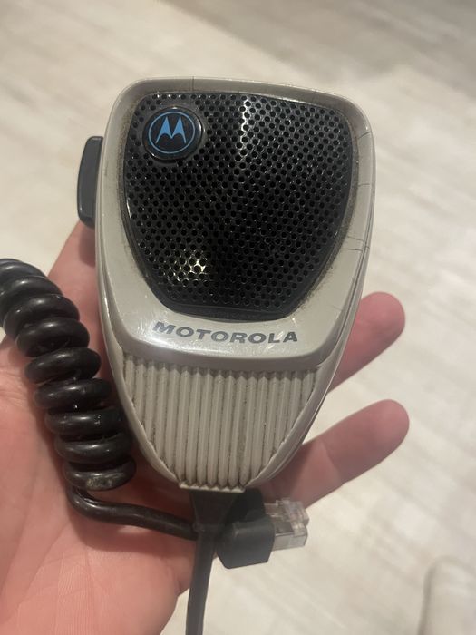Statii radio UHF Motorola