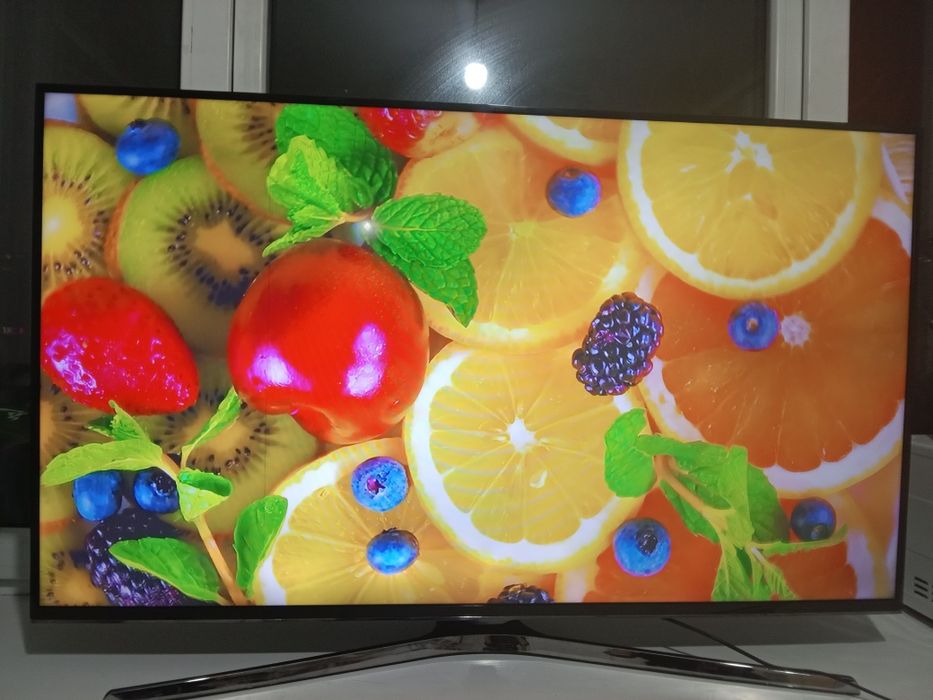 Большой Самсунг-106см.3D Smart WIFI T2