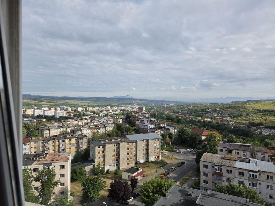 Apartament cu 2 camere, decomandat