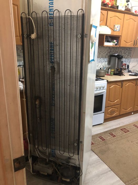 Холодильник б/у не рабочий