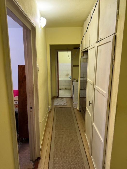 De vânzare apartament 3 camere