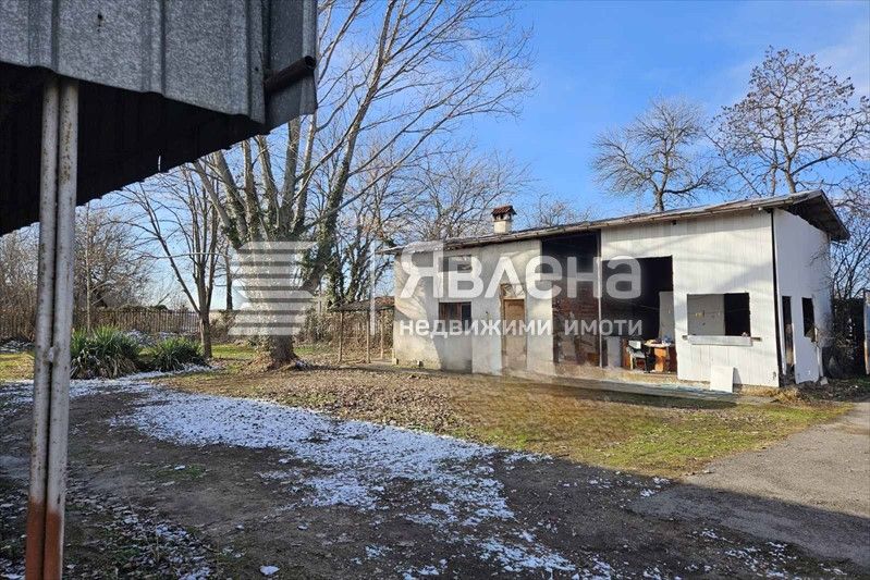 Продава се Склад в с. Дълго поле, Област Пловдив - 2199 кв.м за 39 €/кв.м - Снимка #6