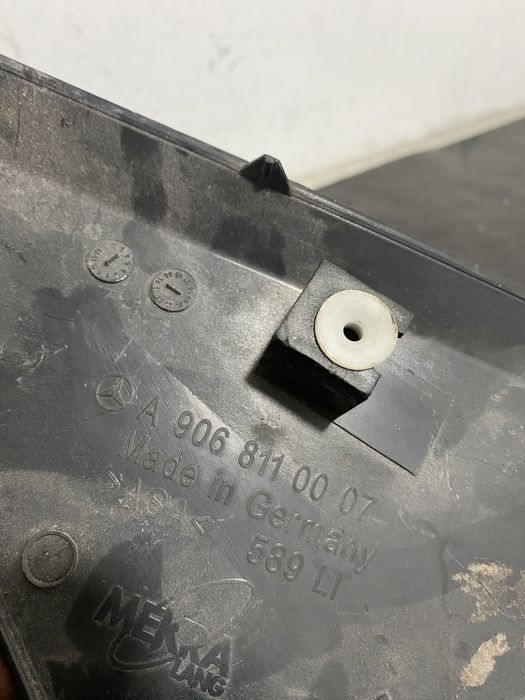 Ornament aripa oglinda stanga Mercedes Sprinter Volkswagen Crafter