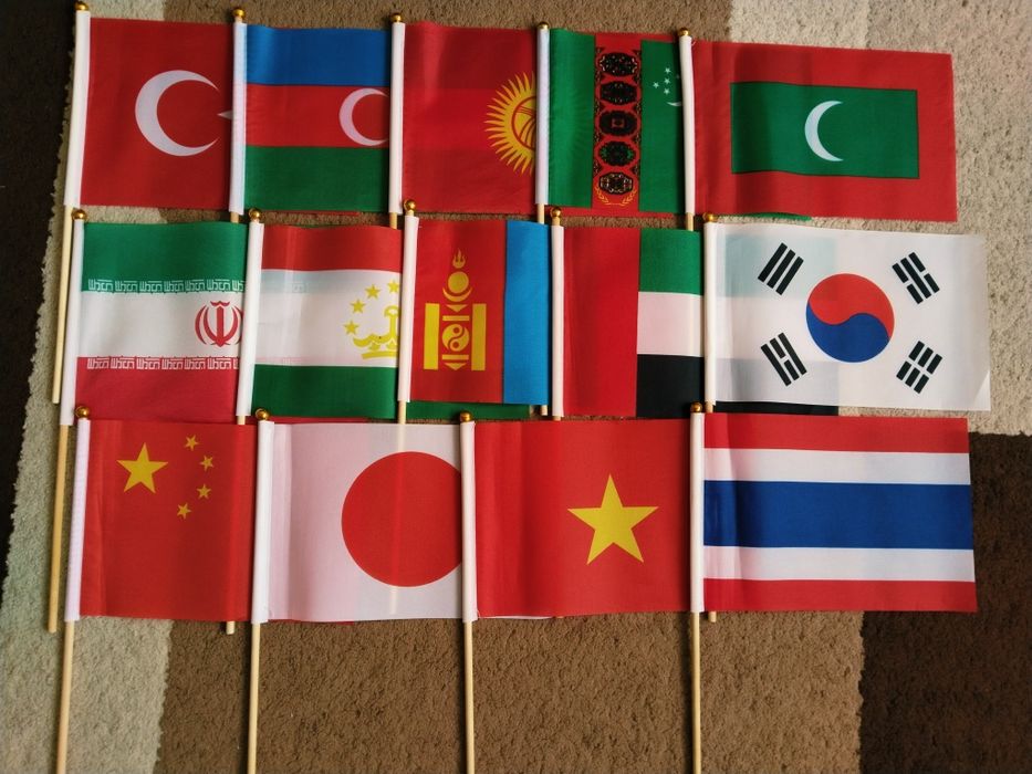 Срочно продам флаги стран