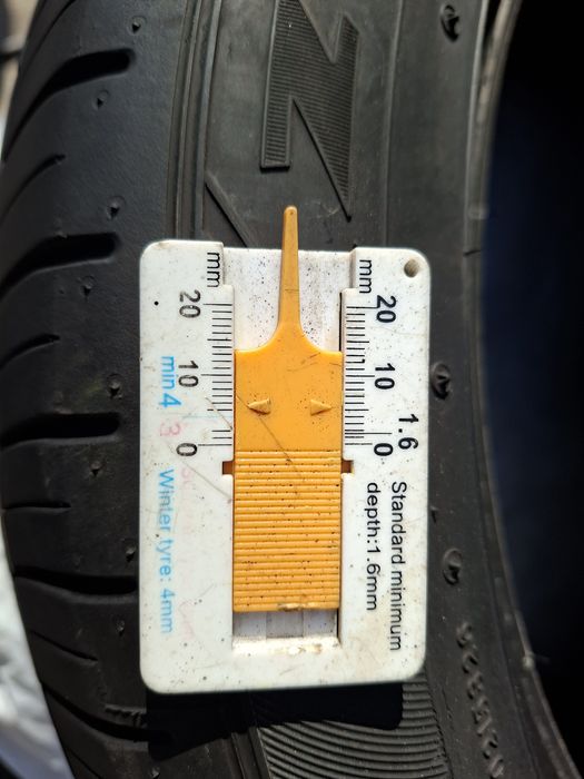 2бр. 225/50/17 Falken Ziex