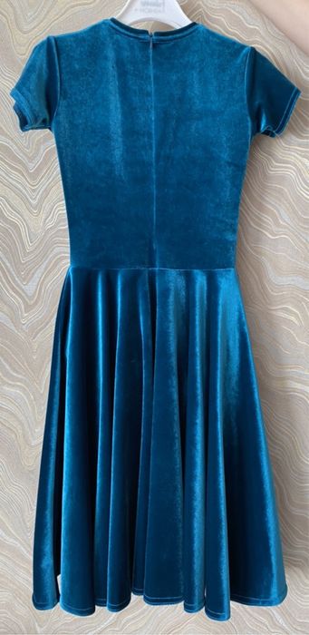 Платье.   детское