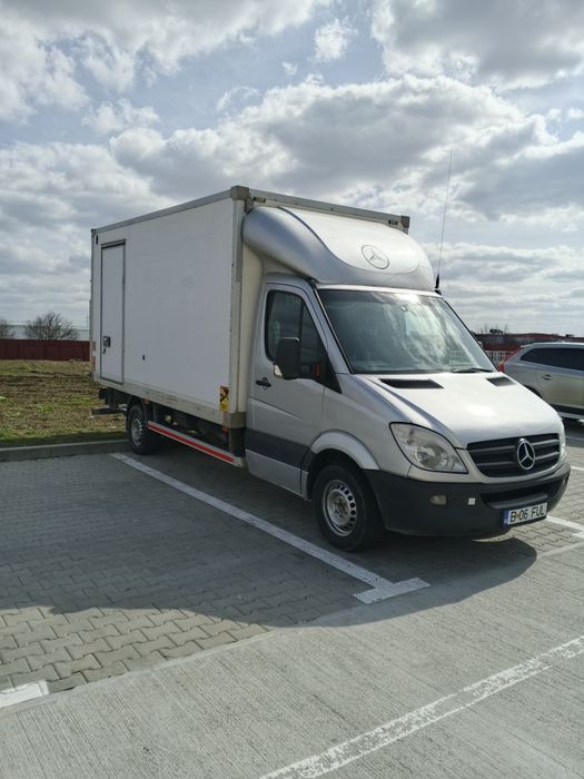 Vând Mercedes sprinter