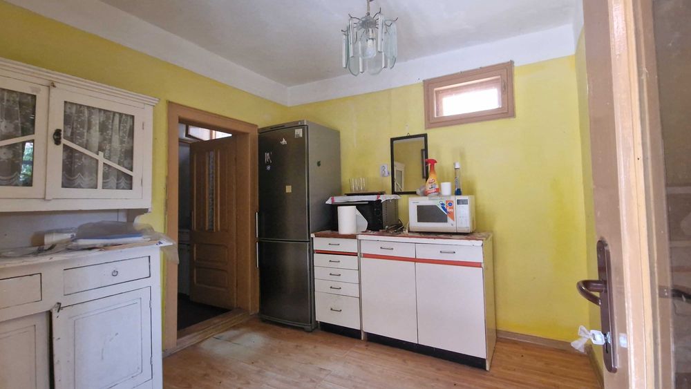 Casa de vânzare cu 4 camere în Bocsig, Arad + Gradina 1000mp cu 2 intrari