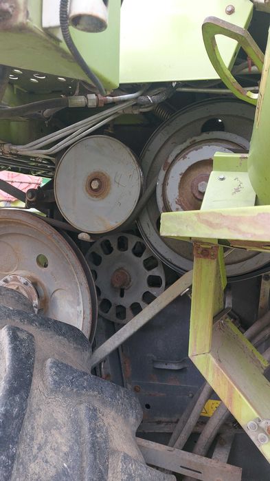 Combina Claas Dominator 150
