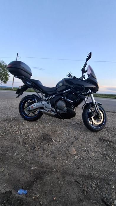 Vând kawasaki versys