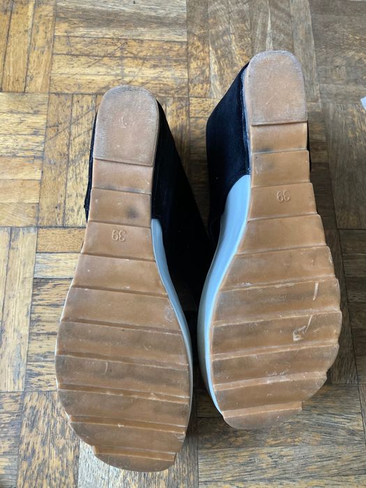 Дамски чехли от черен набук и бял лак с камъчета W Shoes