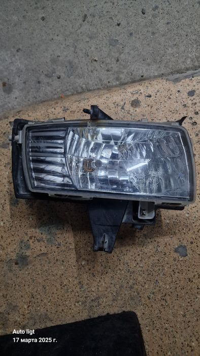 Туманка Toyota Corolla