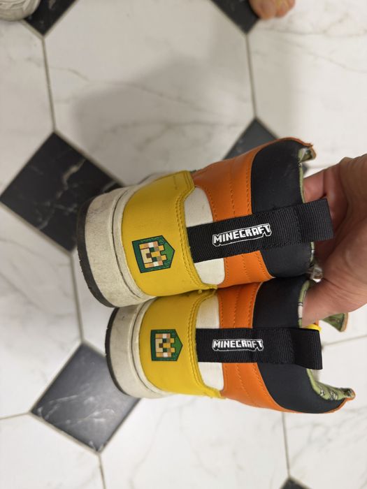 Кроссовки детские  Zara