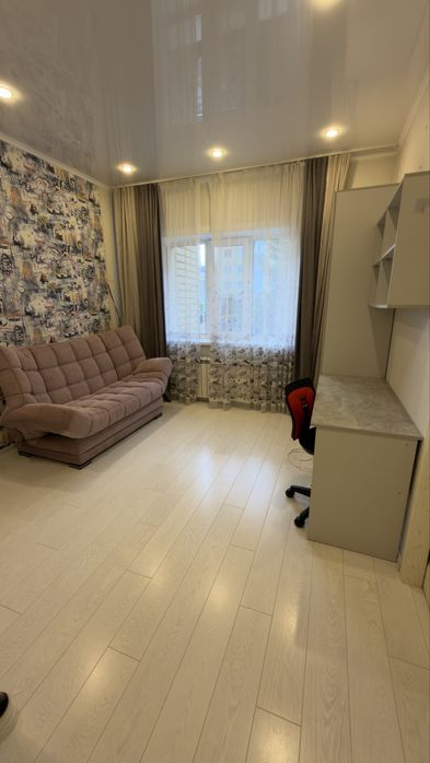 Продам 4-х комнатную квартиру
