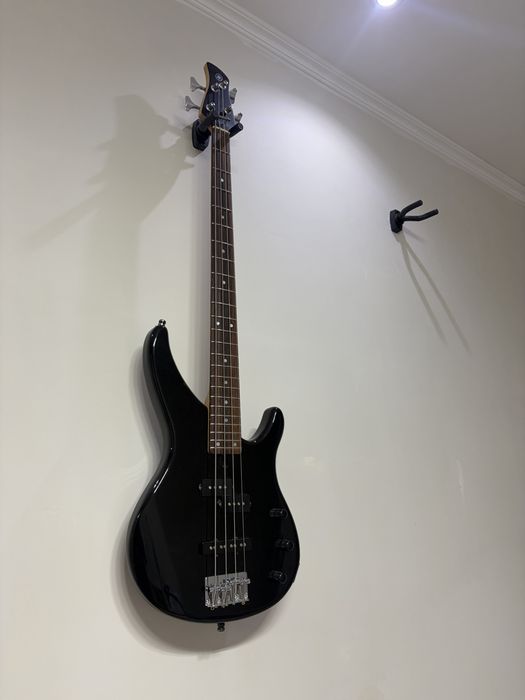 Бас гитара yamaha trbx174
