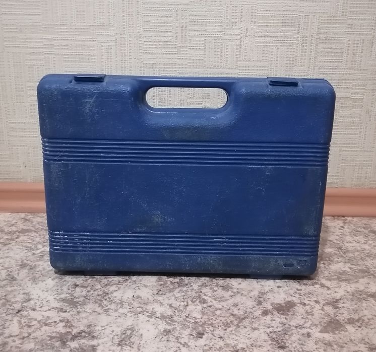 Набор разных ключей для авто