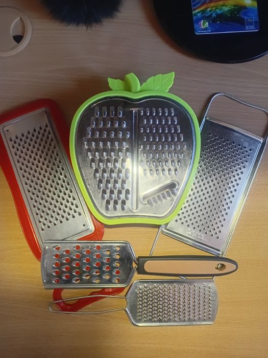 Тёрки кухонные разные