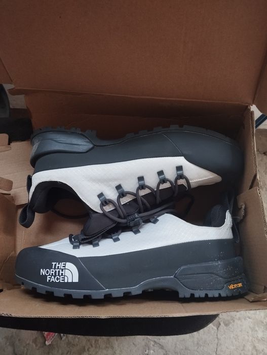 Кроссовка новый.