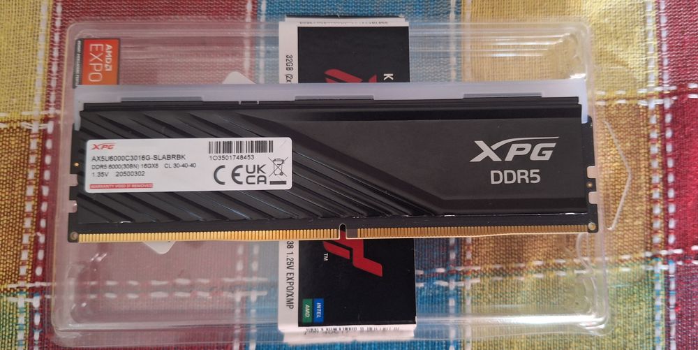 Продавам Ram 1х16GB DDR5 6000Mhz XPG