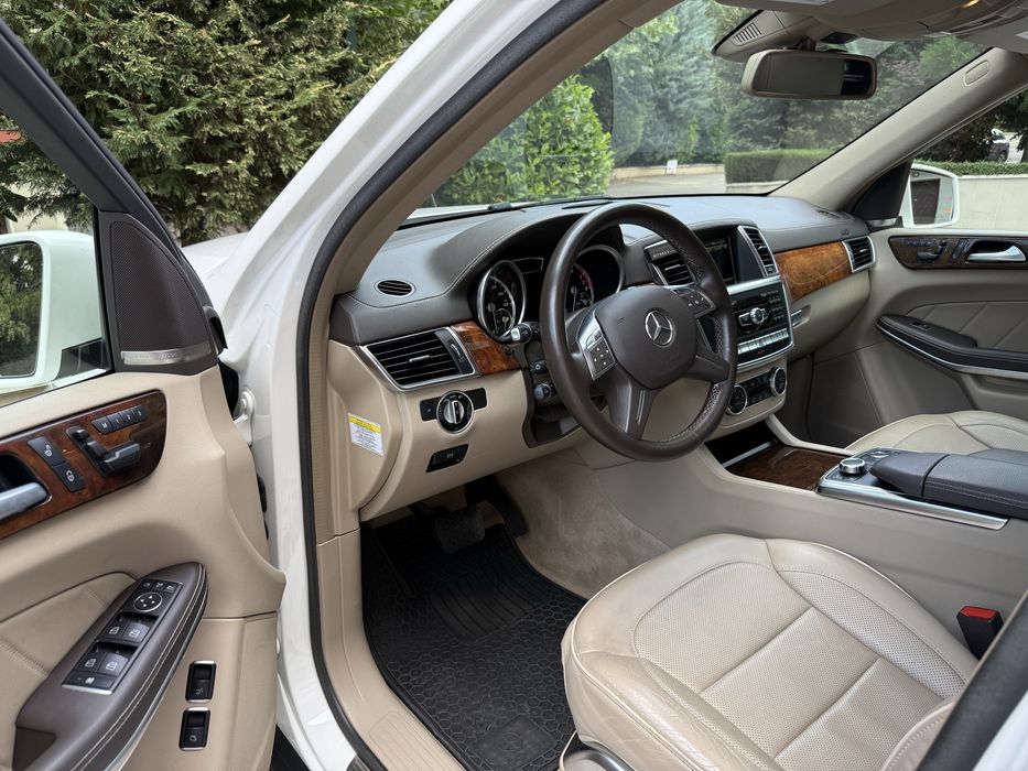 Mercedes-Benz GL 550 AMG, ПЪЛНА сервизна история, 185000 км !