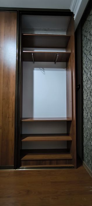 Продам постельный шкаф