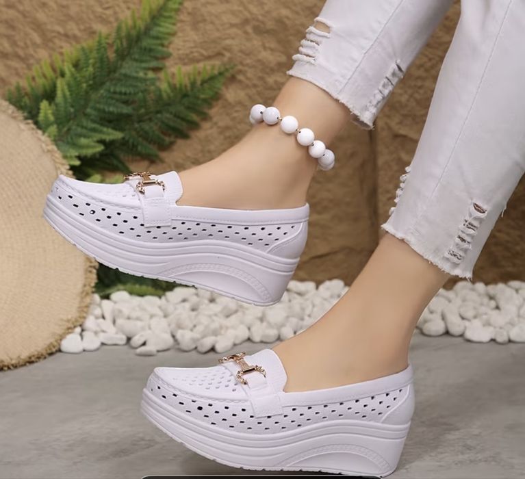 Pantofi platforma comozi  albi
