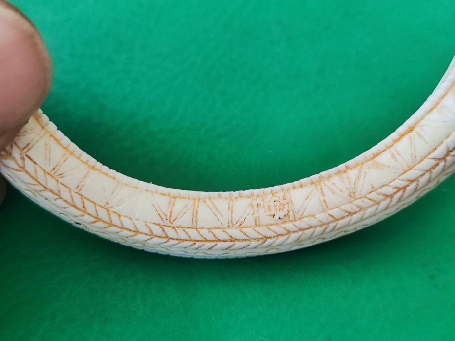 Играчка гривна Rahan pif