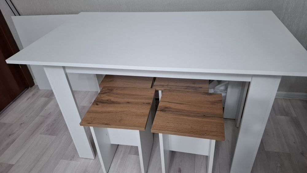 Стол стулья комплект новый