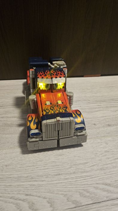 Hasbro Optimus Prime