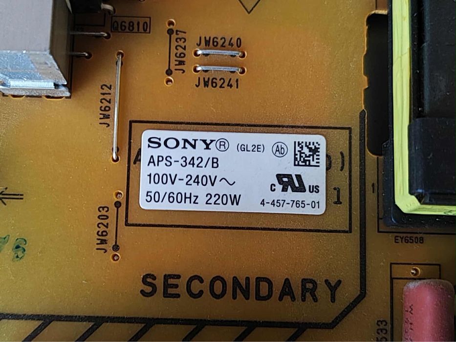 TV Sony KDL-42W805A на части