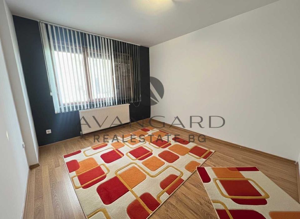 Продава се Къща в Пловдив, Остромила - 240 кв.м за 1041 €/кв.м - Снимка #14