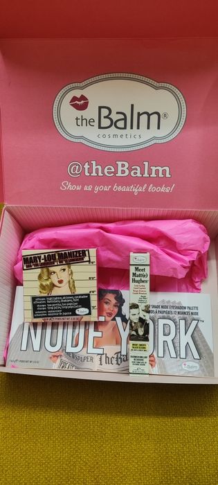 Кутия с продукти на The Balm,чисто нови подходящи за подарък