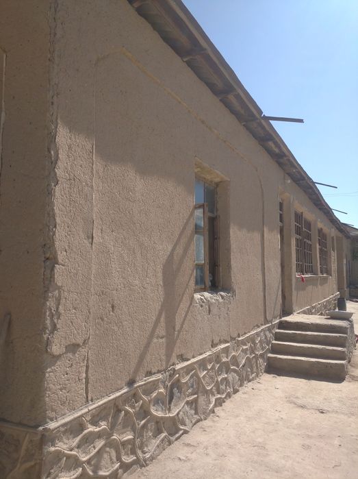 Hovli sotiladi 18 sotix sirochna kelishamiz