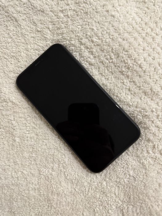 Айфон 11 в хорошем состояний