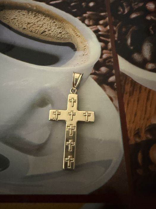 Vand crutiulita versace aur 14k