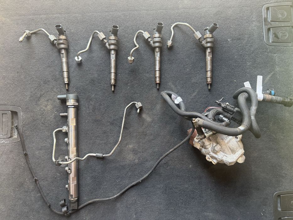 Injectie injector bmw 1.8d 1.6d n47d20c 143cp