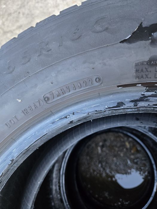 4бр. 235 65 16С Dunlop летни.