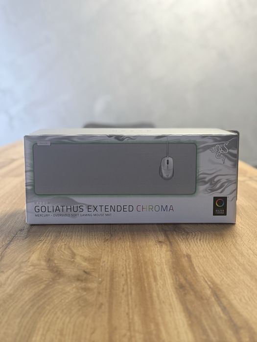 Продавам чисто нов Razer Goliathus Extended Chroma