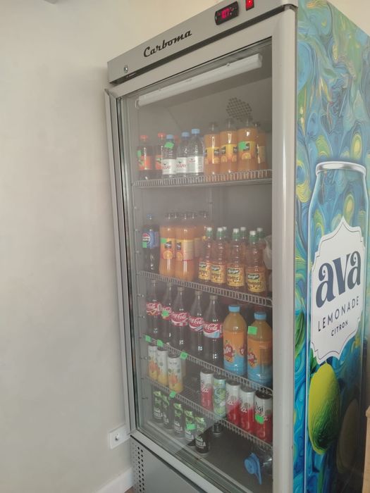 Продам холодильник для магазина