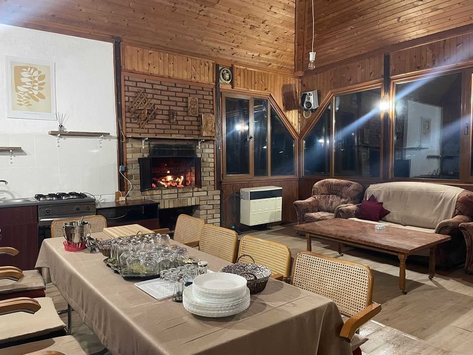 Majorat la Breaza - Casa de vacanta de 16 persoane