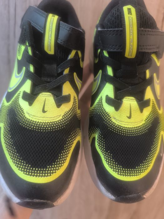 Nike Cosmic Runner