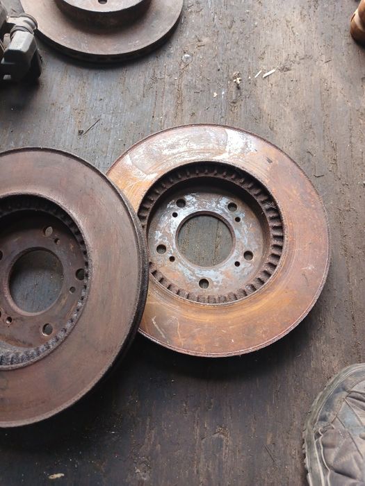 Тормозной диск Хонда CRV 1-е поколение