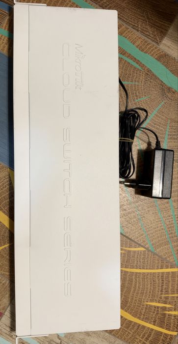 Switch MikroTik CSS326-24G-2S+RM