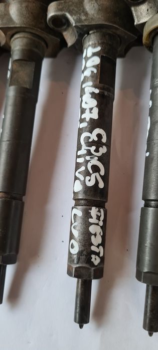 Injectoare, injector ford focus 2,peugeot 206,308,mot 1,6D,109 cp,90cp