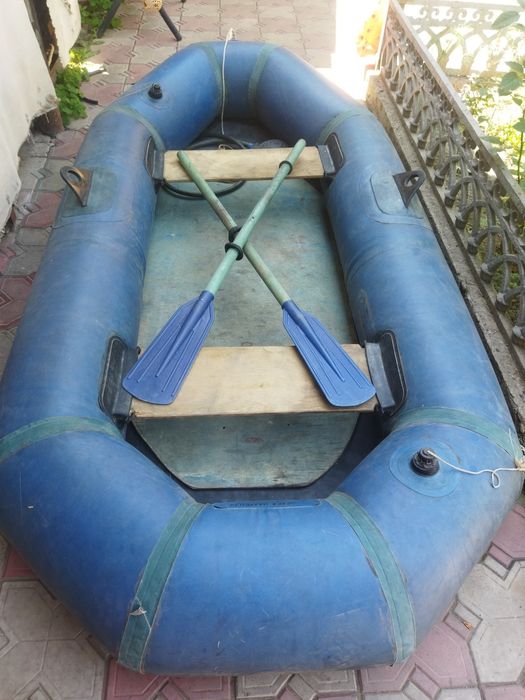 Продам лодку ПВХ