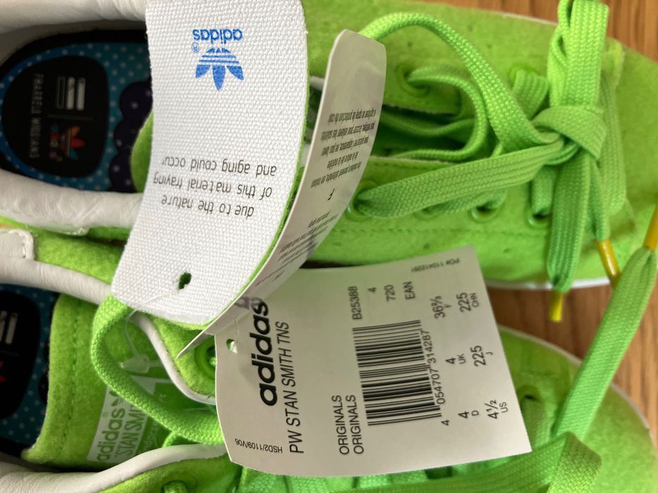 ADIDAS STAN SMITH J и Pharrel Williams нови в кутия, номер 36