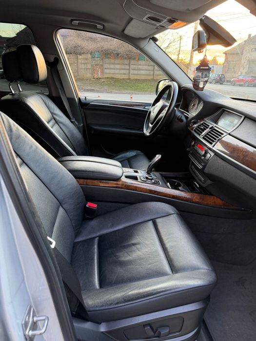 Vând schimb BMW x5 - 2013 facelift 3.0d 245 cp