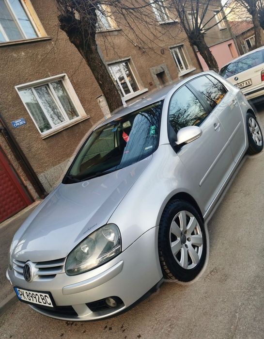 Продавам Volkswagen Golf 5 2.0 TDI