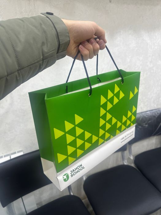 Karton paket Podarochniy paket  sovg'a paket Brand paket A4